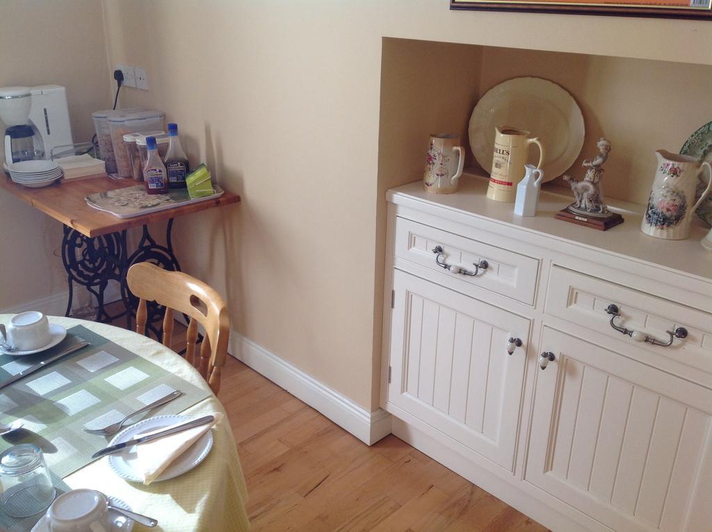 Seber House Bed and Breakfast Kilbeggan Exteriör bild