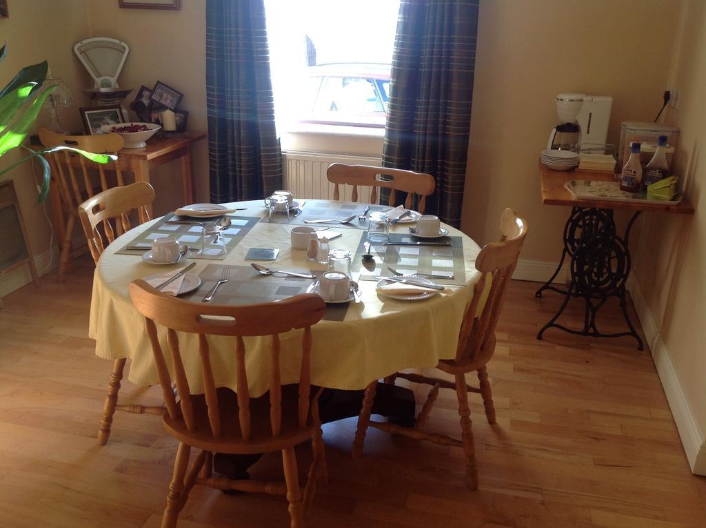 Seber House Bed and Breakfast Kilbeggan Exteriör bild